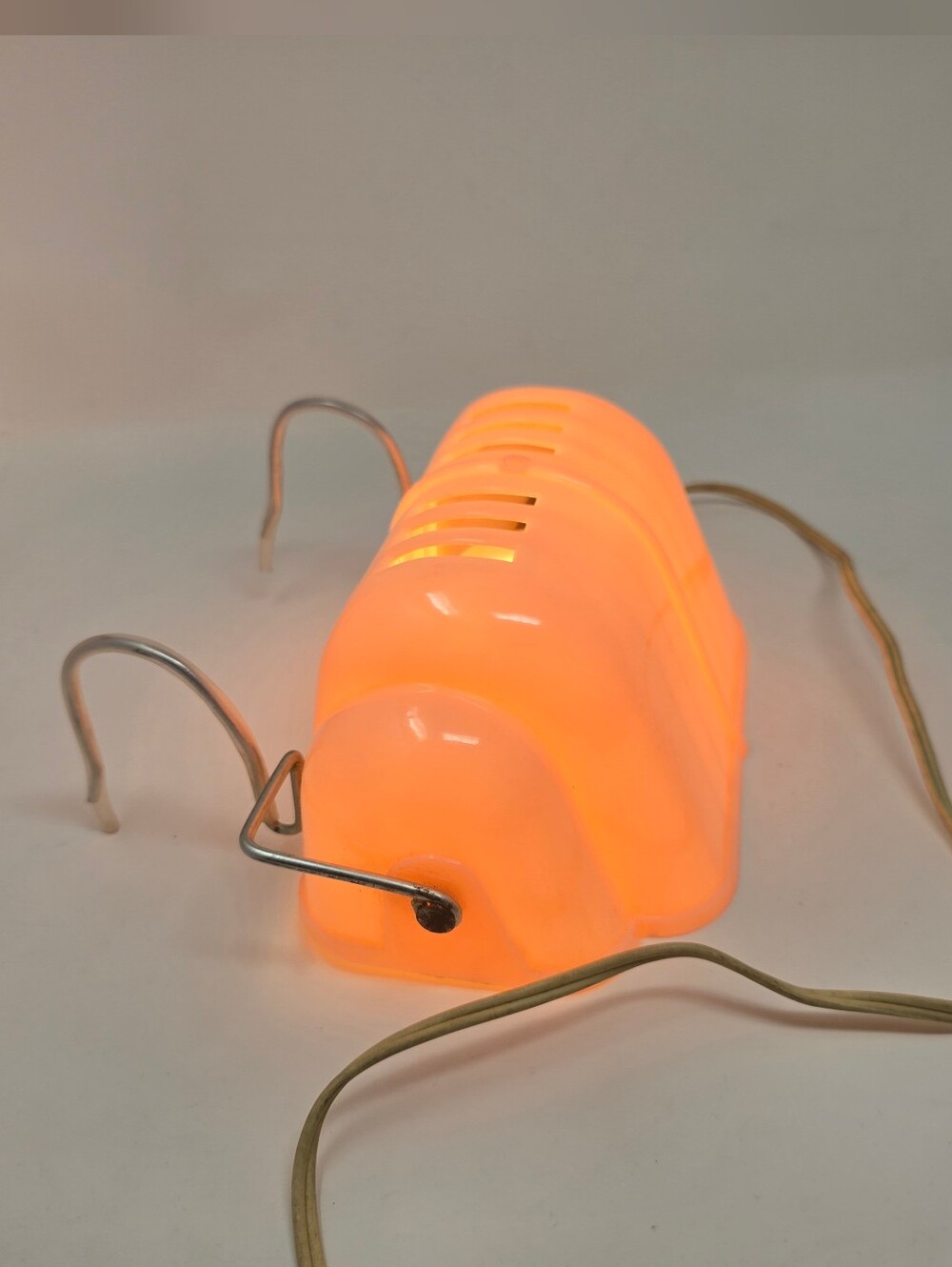 Vintage Headboard Lamp Art Deco Pink Plastic Reading Light Over Bed Eletric